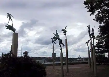 &Scy;&tcy;&rcy;&acy;&ncy;&ncy;&ycy;&iecy; &scy;&tcy;&acy;&tcy;&ucy;&icy; &mcy;&icy;&rcy;&acy;