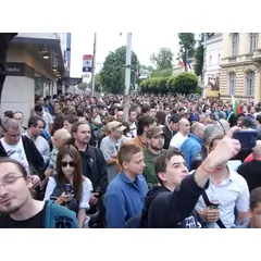 Изображение към свързаната публикация Протестен митинг на 14 юни 2013г. в София. Лични кадри. в BgLOG.net