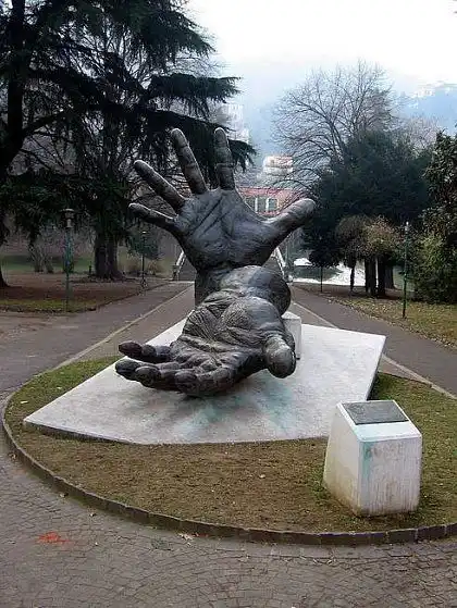 &Scy;&tcy;&rcy;&acy;&ncy;&ncy;&ycy;&iecy; &scy;&tcy;&acy;&tcy;&ucy;&icy; &mcy;&icy;&rcy;&acy;