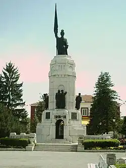 Мемориалът „Майка България“, посветен на загиналите през балканските войни и Първата световна война